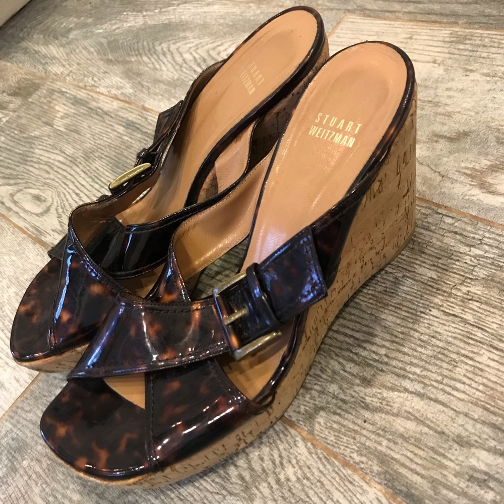 NWOT Tortoise Stuart Weitzman Wedges